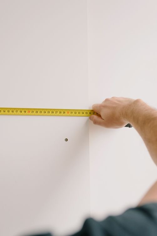 Home renovation measurement with a tape measure